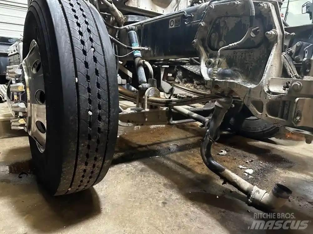  Dana 367 Оси