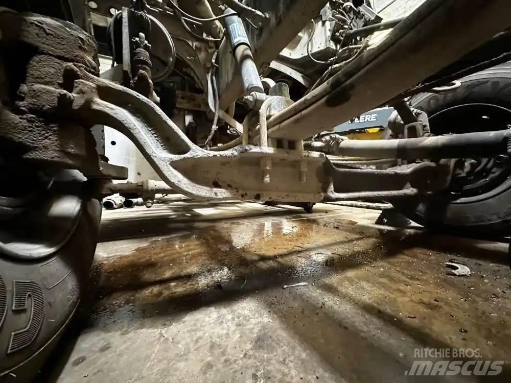  Dana 367 Оси
