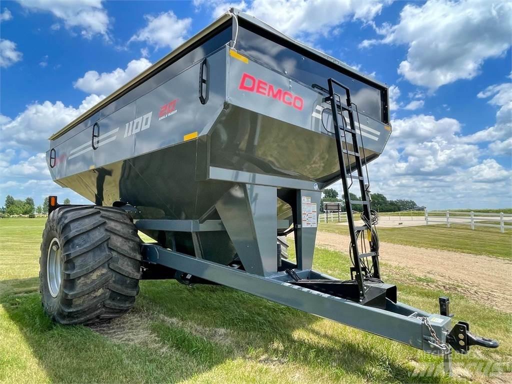 Demco 1100 Прицепы перегрузчики зерна