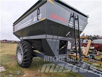 Demco 650 Прицепы перегрузчики зерна