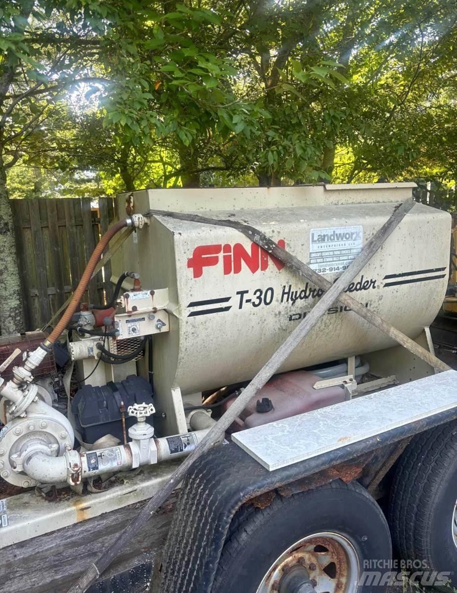Finn T30 Кормосмесители