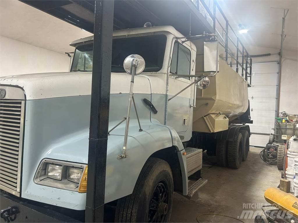 Finn T330 Кормосмесители