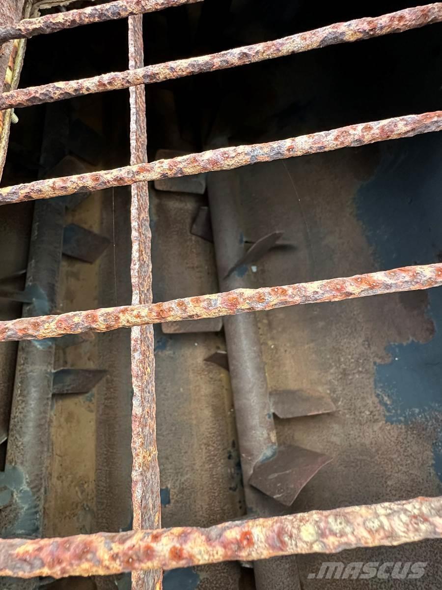 Finn T330 Кормосмесители