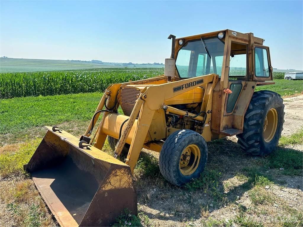 Ford 445 Трактора