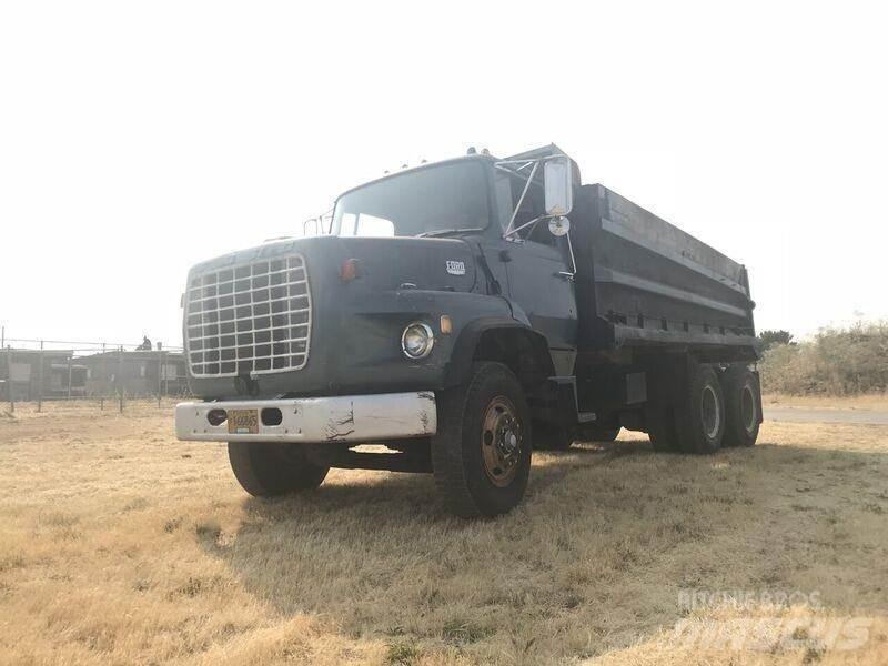 Ford 8000 Грузовики-Самосвалы