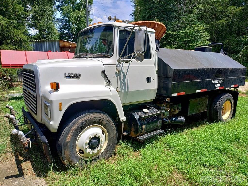 Ford 8000 Грузовики-цистерны