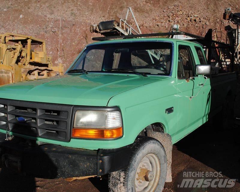 Ford F-250 Бортовые фургоны