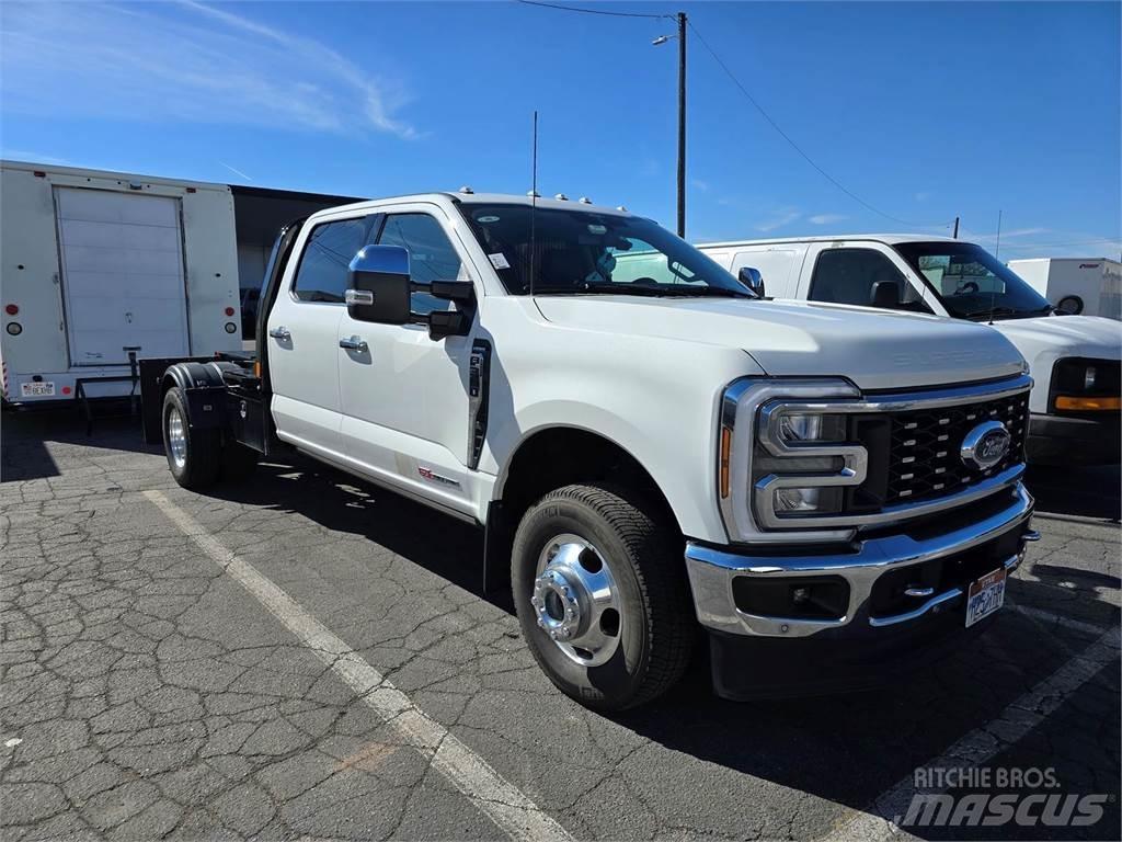 Ford F-350 Бортовые фургоны