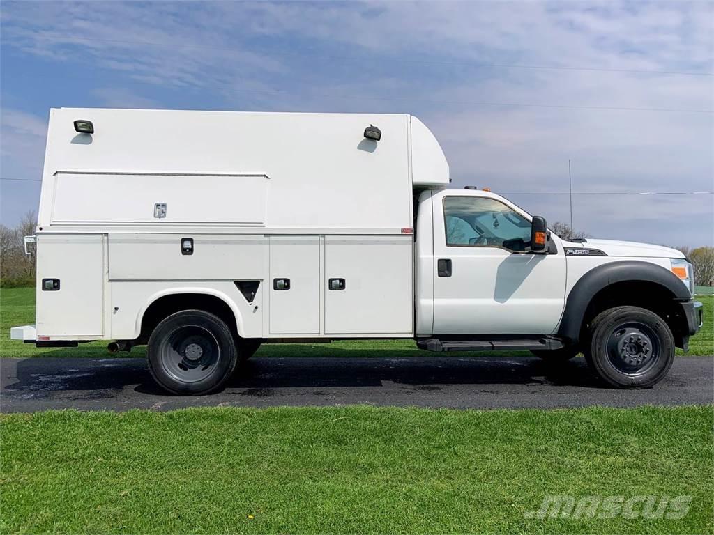 Ford F-450 Комбинированные дорожные машины