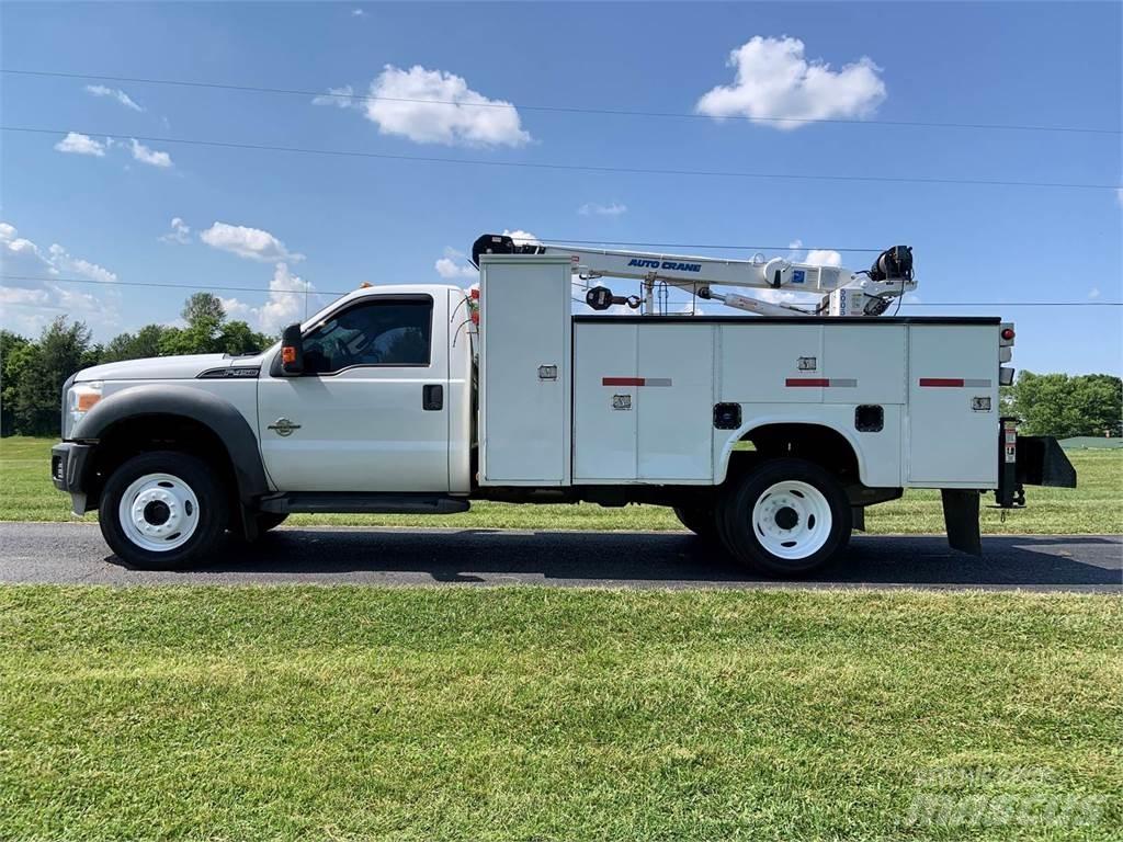 Ford F-450 Комбинированные дорожные машины