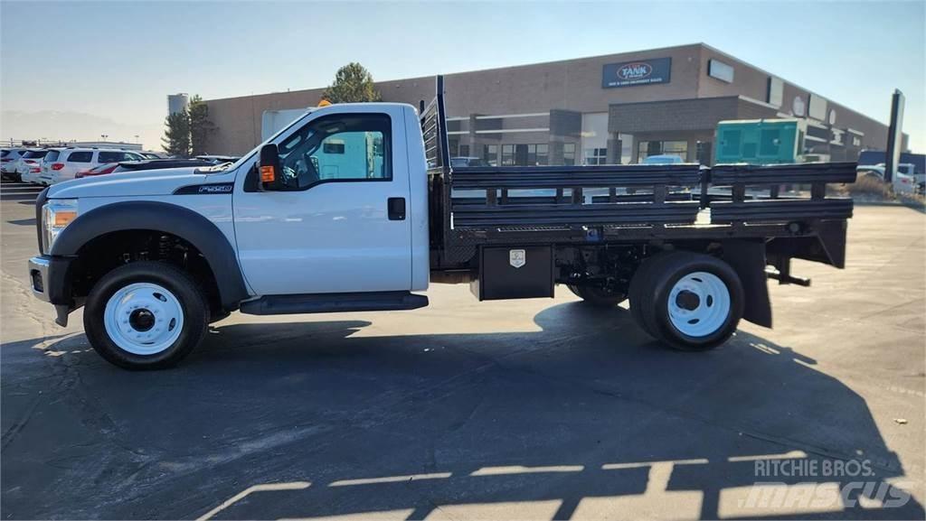 Ford F-550 Автомобили для перевозки животных