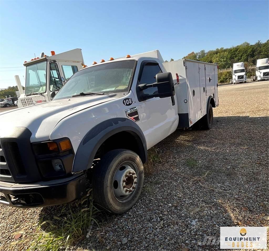 Ford F-550 Комбинированные дорожные машины