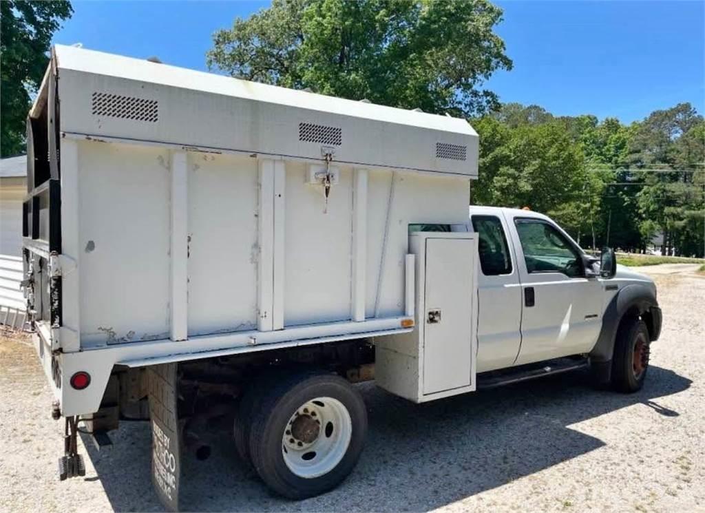 Ford F-550 Грузовики-Щеповозы