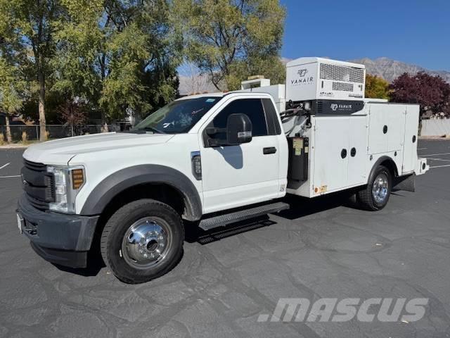 Ford F-550 Комбинированные дорожные машины