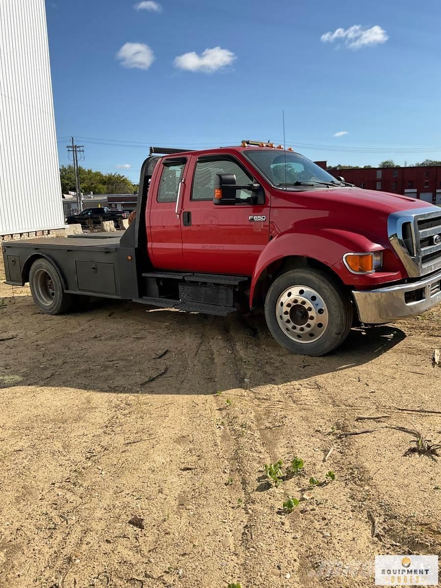 Ford F-650 Комбинированные дорожные машины