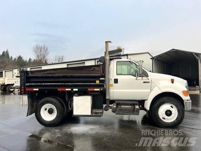Ford F-750 Грузовики-Самосвалы