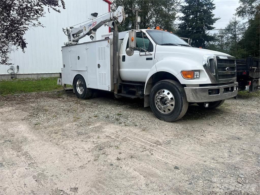 Ford F-750 Комбинированные дорожные машины