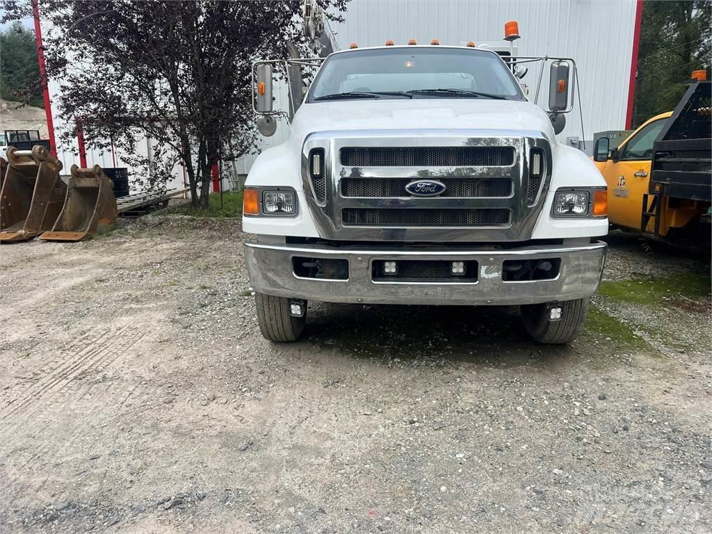 Ford F-750 Комбинированные дорожные машины