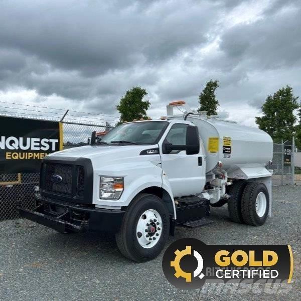 Ford F-750 Грузовики-цистерны