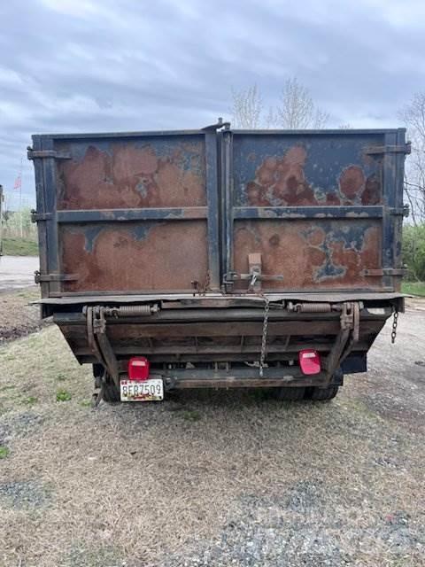 Ford F-750 Грузовики-Самосвалы