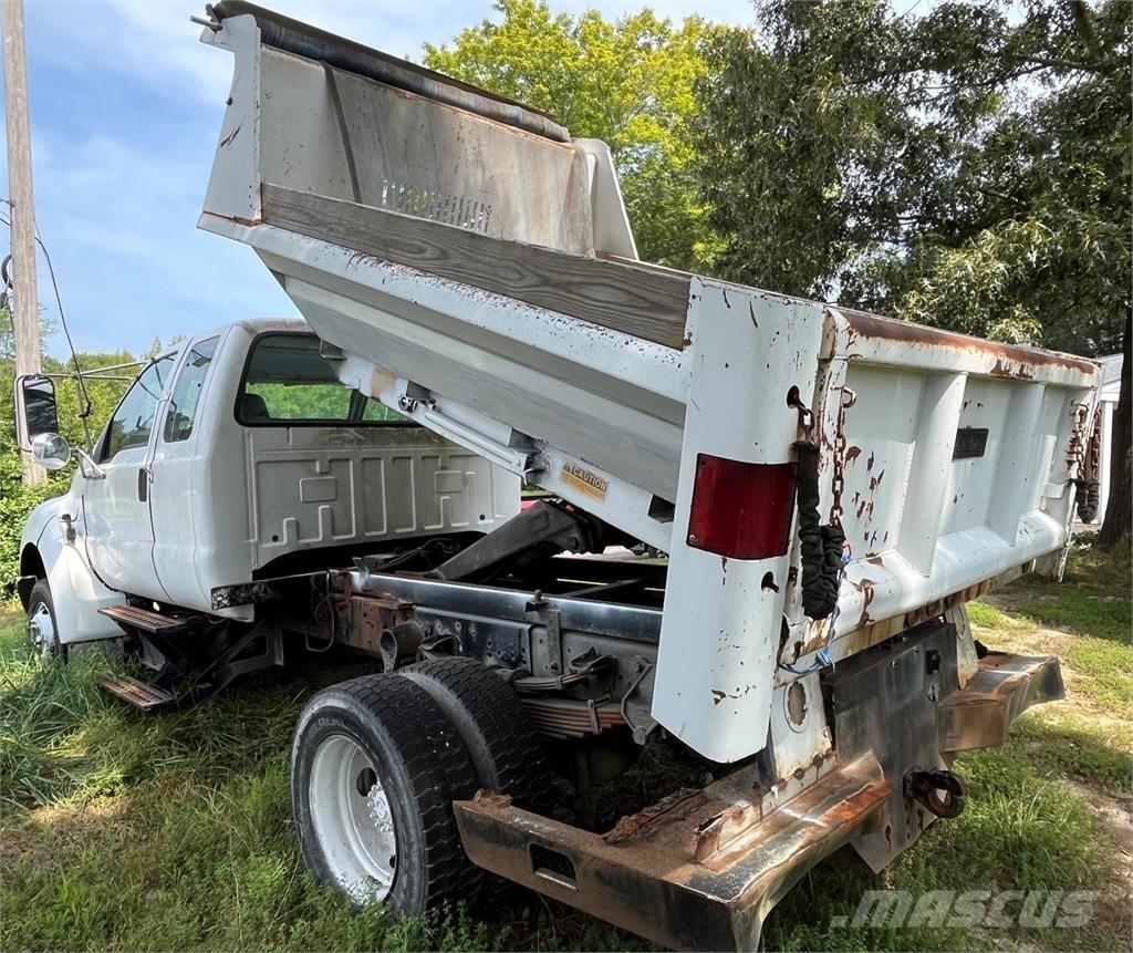 Ford F-750 Грузовики-Самосвалы