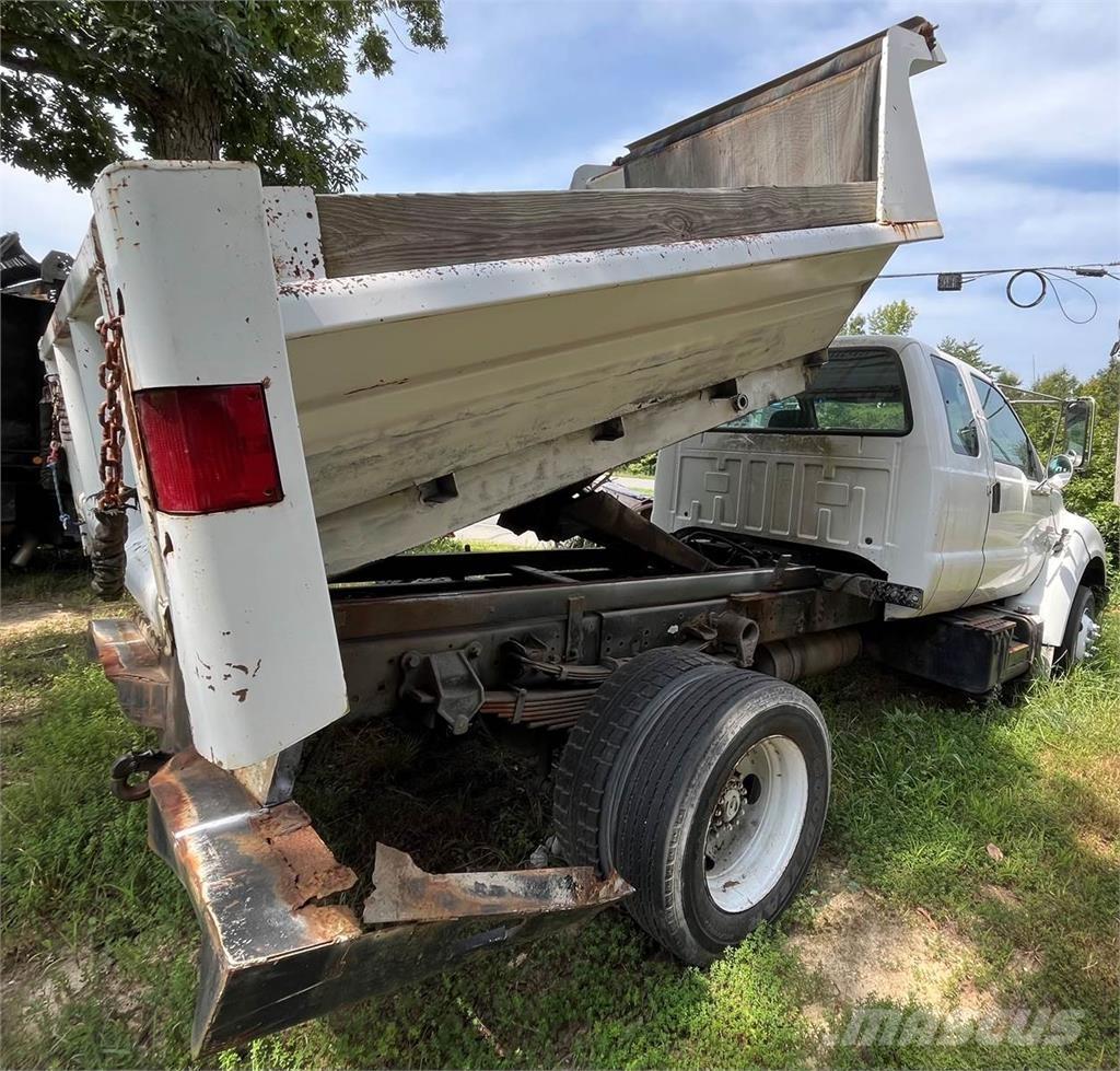 Ford F-750 Грузовики-Самосвалы