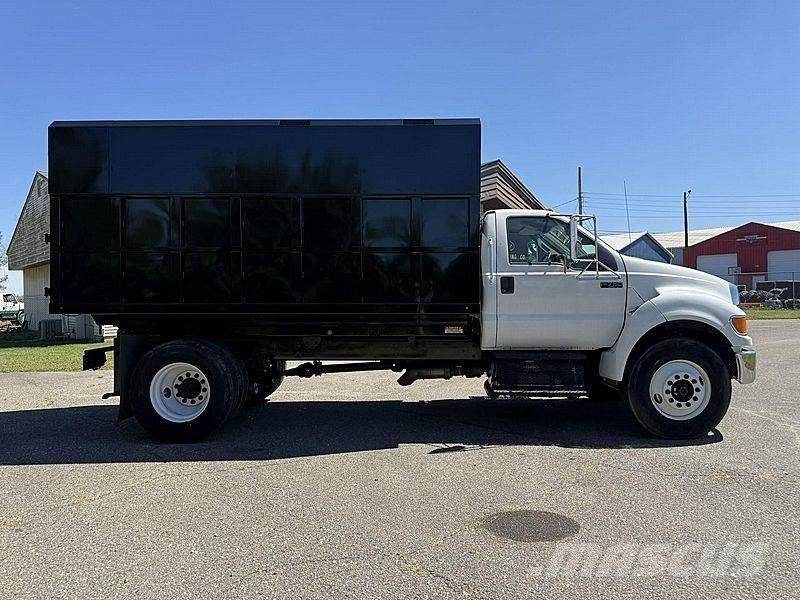 Ford F-750 Грузовики-Щеповозы