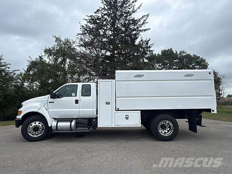 Ford F-750 Грузовики-Щеповозы