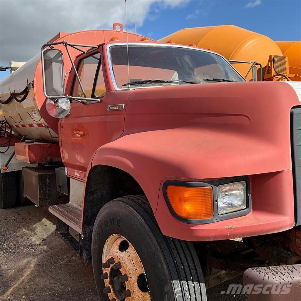 Ford F-800 Грузовики-цистерны
