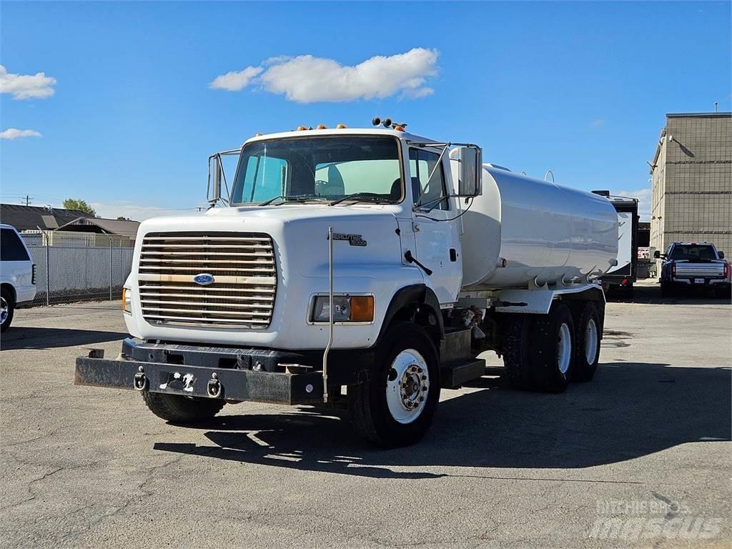Ford L9000 Грузовики-цистерны