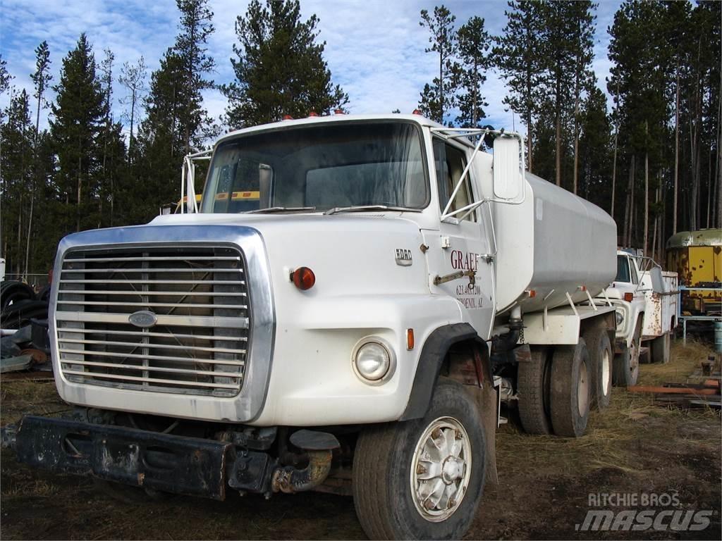 Ford LTS8000 Грузовики-цистерны