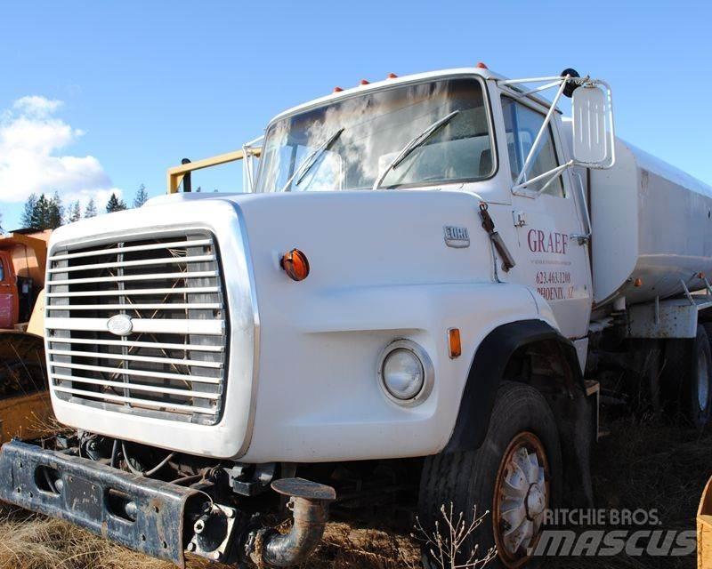 Ford LTS8000 Грузовики-цистерны