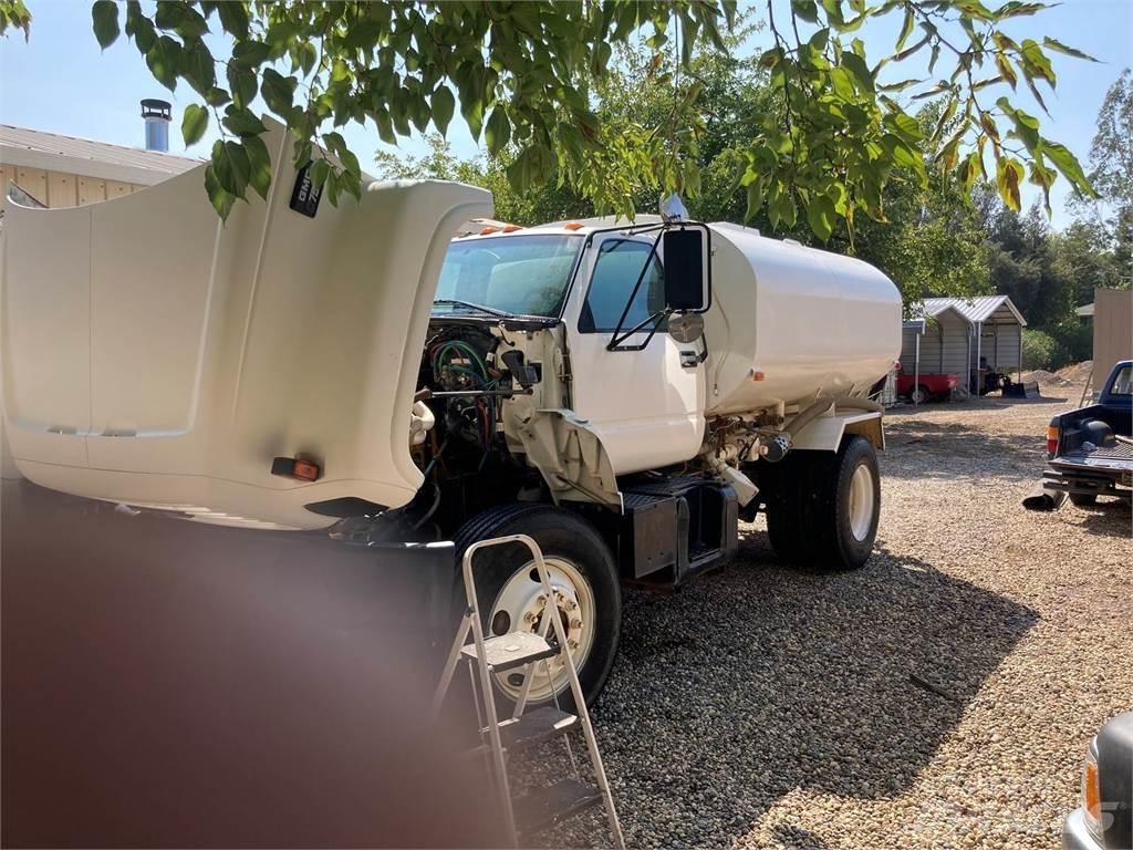 GMC 7500 Грузовики-цистерны