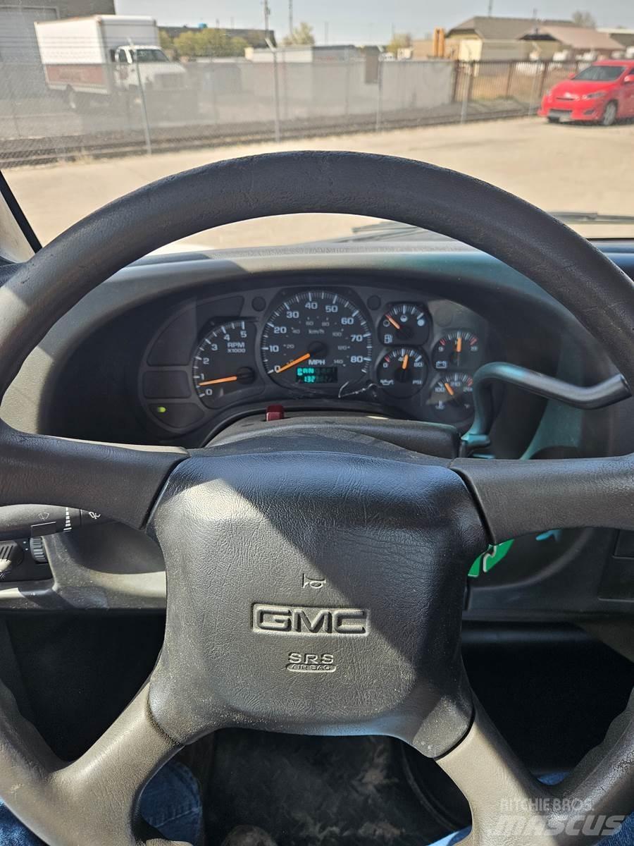 GMC C5500 Грузовики-платформы/боковая разгрузка