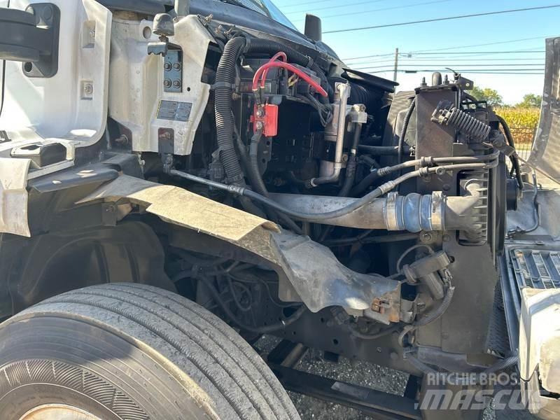 GMC C7500 Автовышки