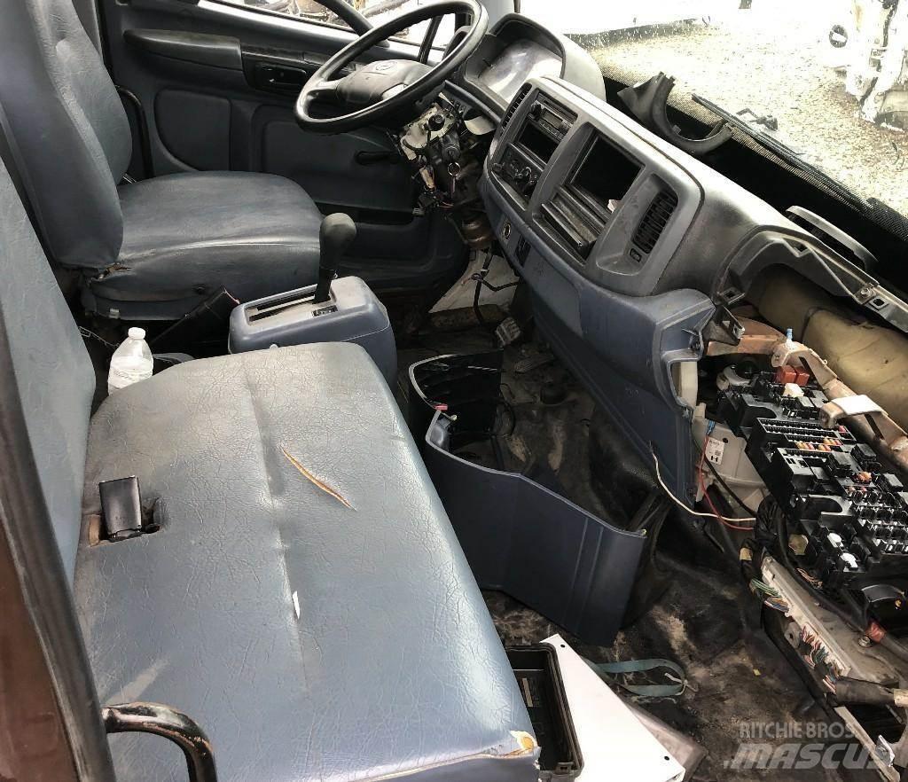 Hino 238 Коммерческий транспорт - Другие