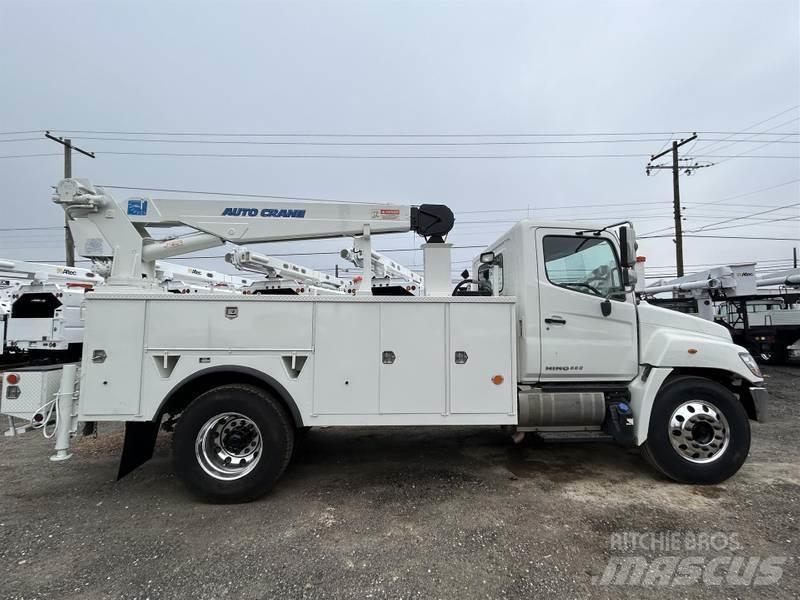 Hino 338 Комбинированные дорожные машины