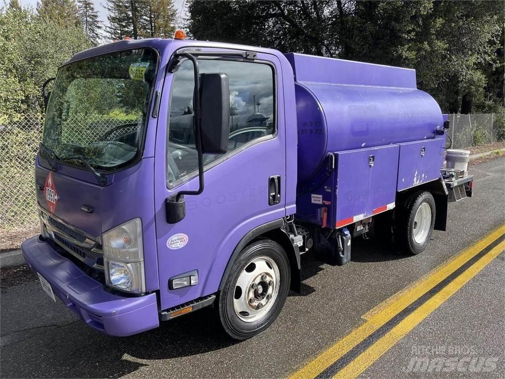 Isuzu NPR Грузовики-цистерны