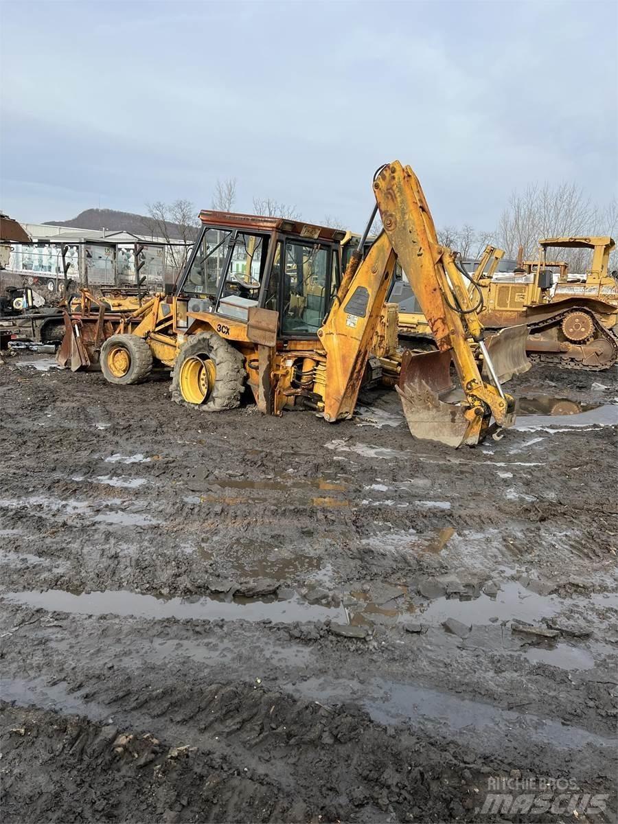 JCB 3CX Экскаваторы-погрузчики