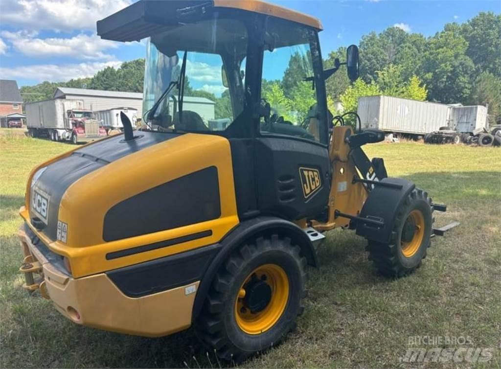 JCB 407 Фронтальные погрузчики