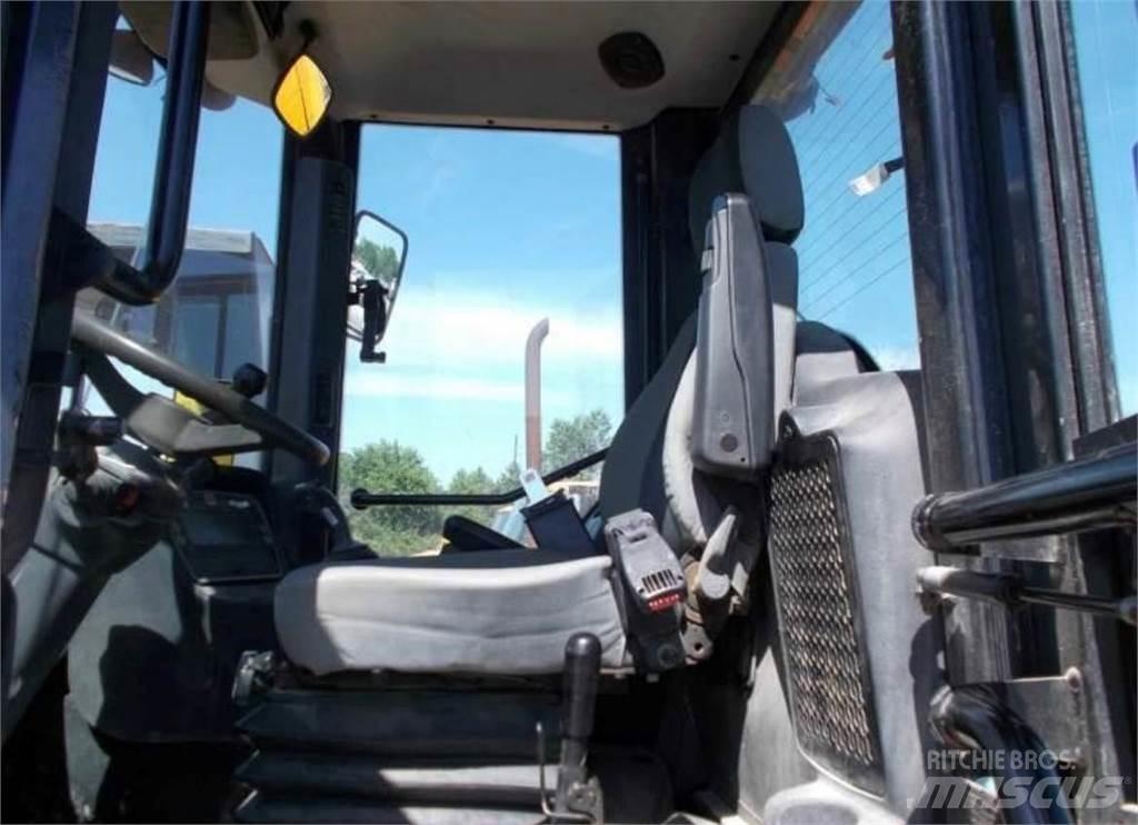 JCB 416 HT Фронтальные погрузчики