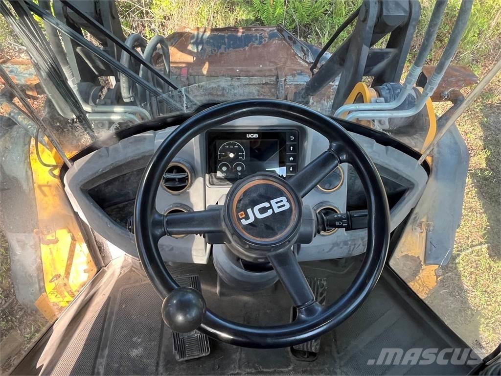 JCB 427HT Фронтальные погрузчики