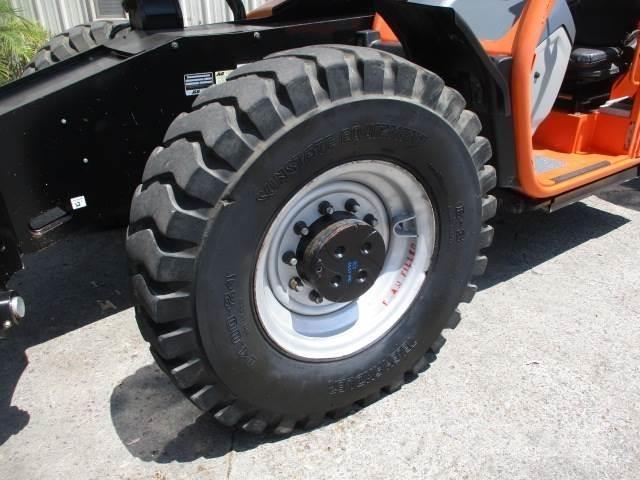 JLG 1055 Телескопические погрузчики