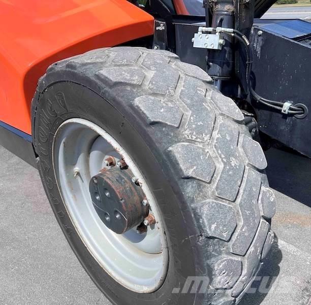 JLG 1055 Телескопические погрузчики