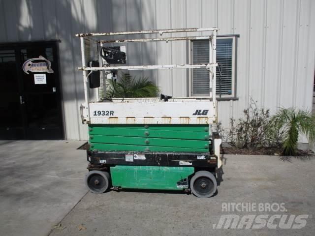 JLG 1932R Ножничные подъемники