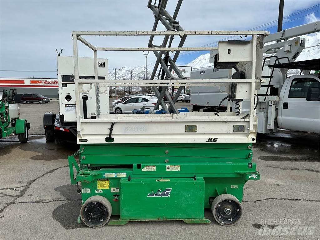 JLG 1932RS Ножничные подъемники