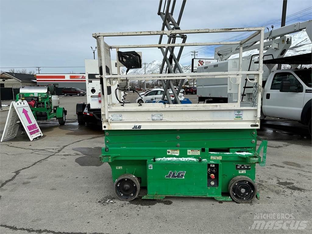 JLG 1932RS Ножничные подъемники