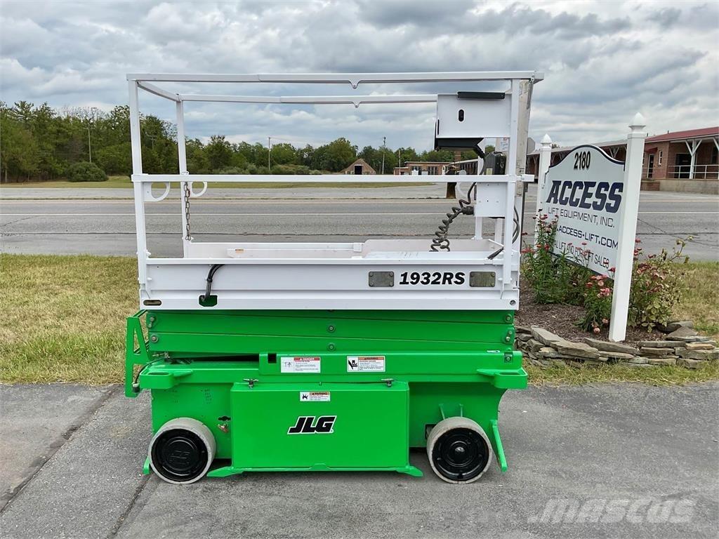 JLG 1932RS Ножничные подъемники