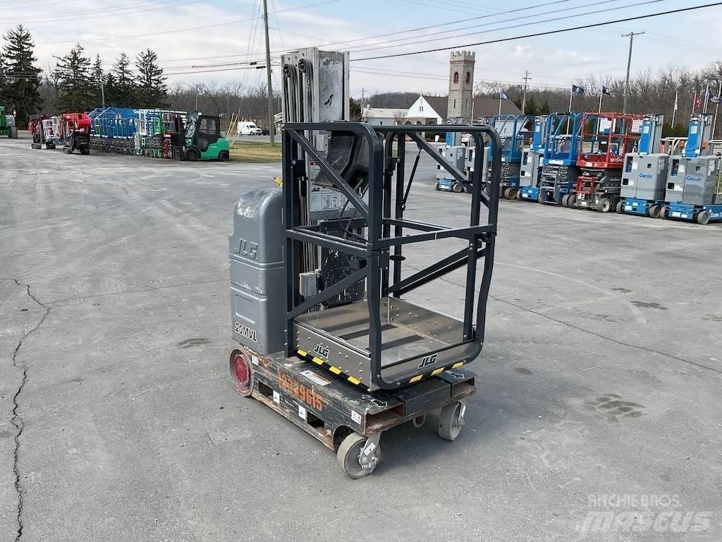 JLG 20MVL Вертикальные мачтовые подъемники