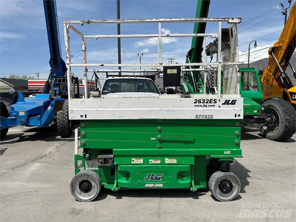 JLG 2632ES Ножничные подъемники